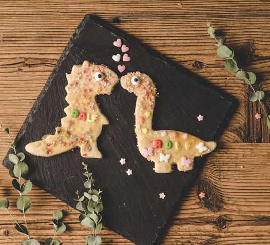 Forme pentru sandvișuri - Dinozauri mari - roz și violet (2 buc)