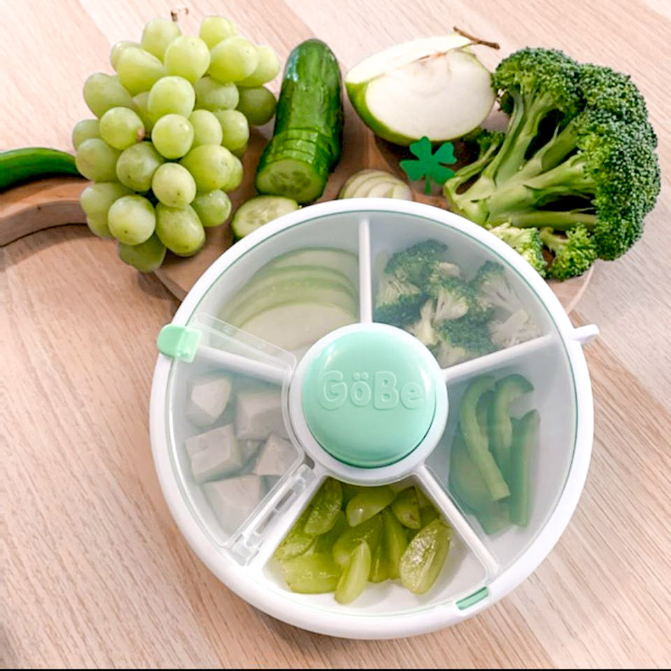 GöBe Snack Spinner snacktartó (több színben)