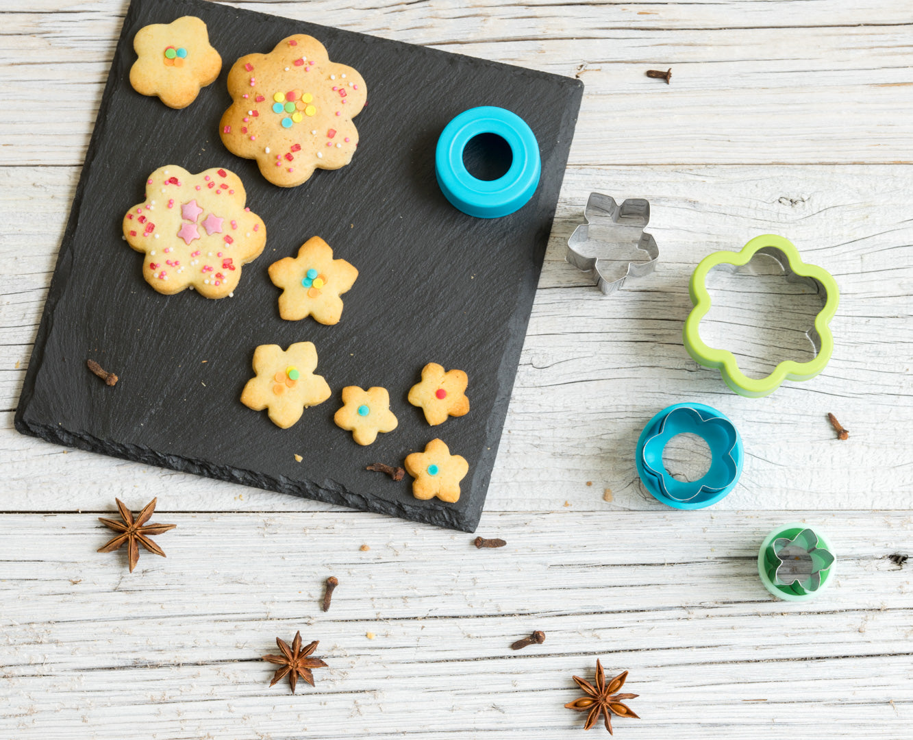 Cutter pentru fructe - Flori (5 buc.)