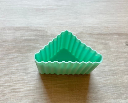 Triunghi din silicon Lekkabox (4 buc.) - diverse culori